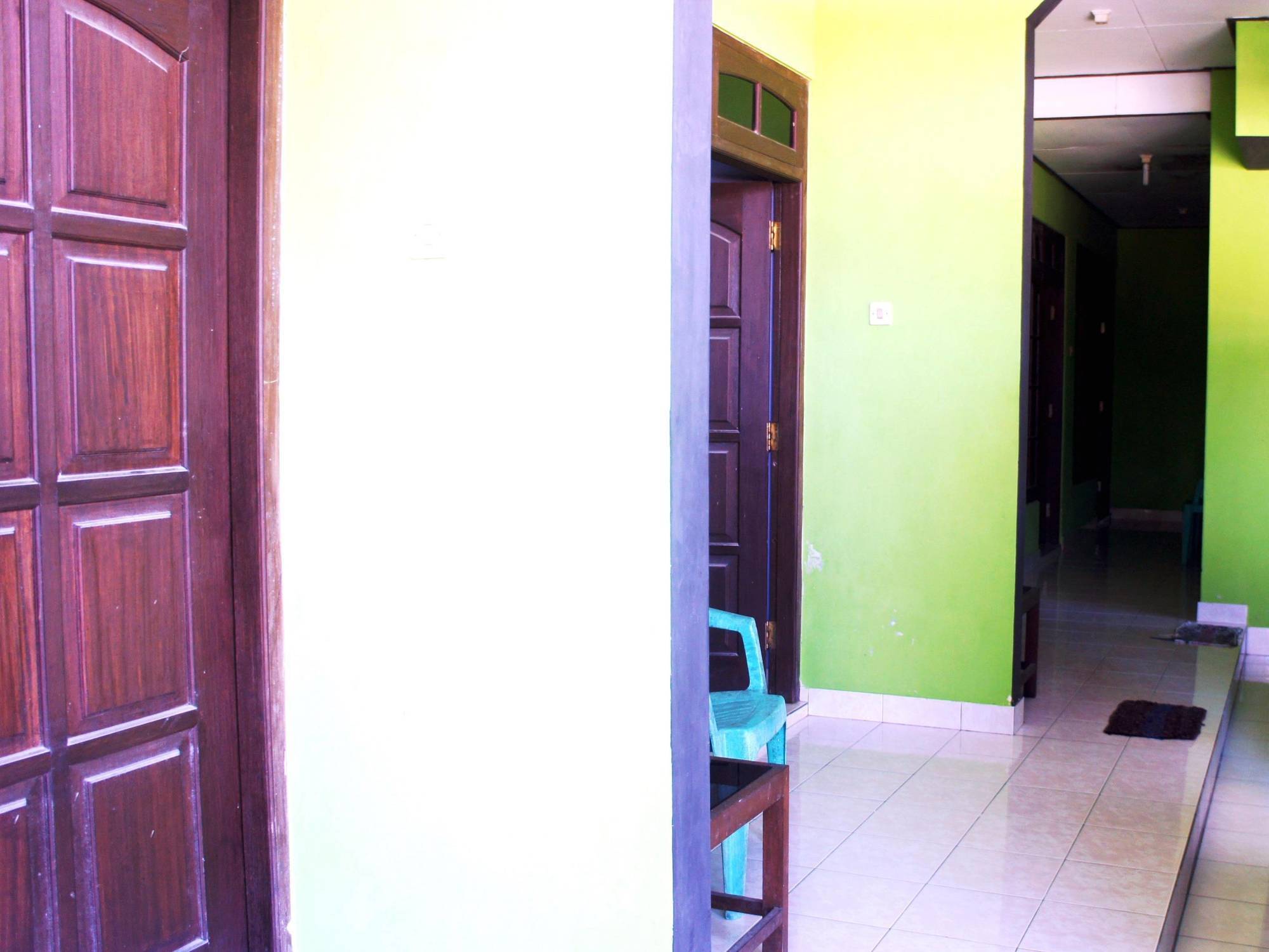 Bayu Murti Homestay Джок'якарта Екстер'єр фото